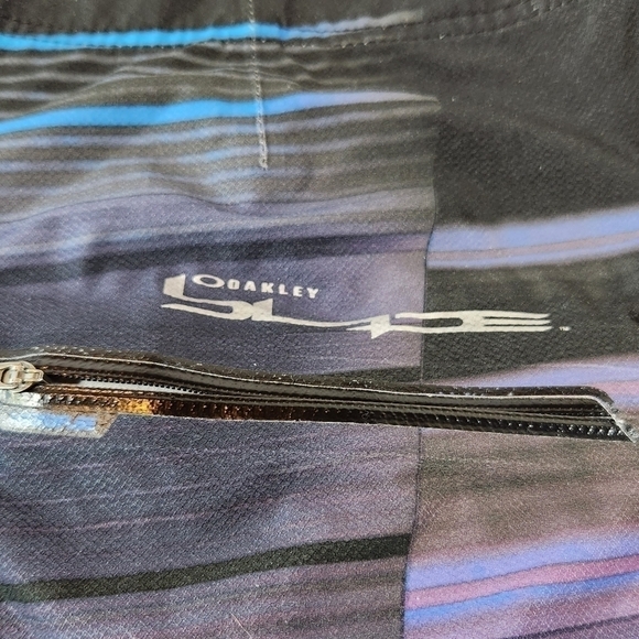 OAKLEY Blade 30 Stretch Ripstop Hydrofuse Board Shorts Swim Trunks Black Purple - Picture 8 of 11